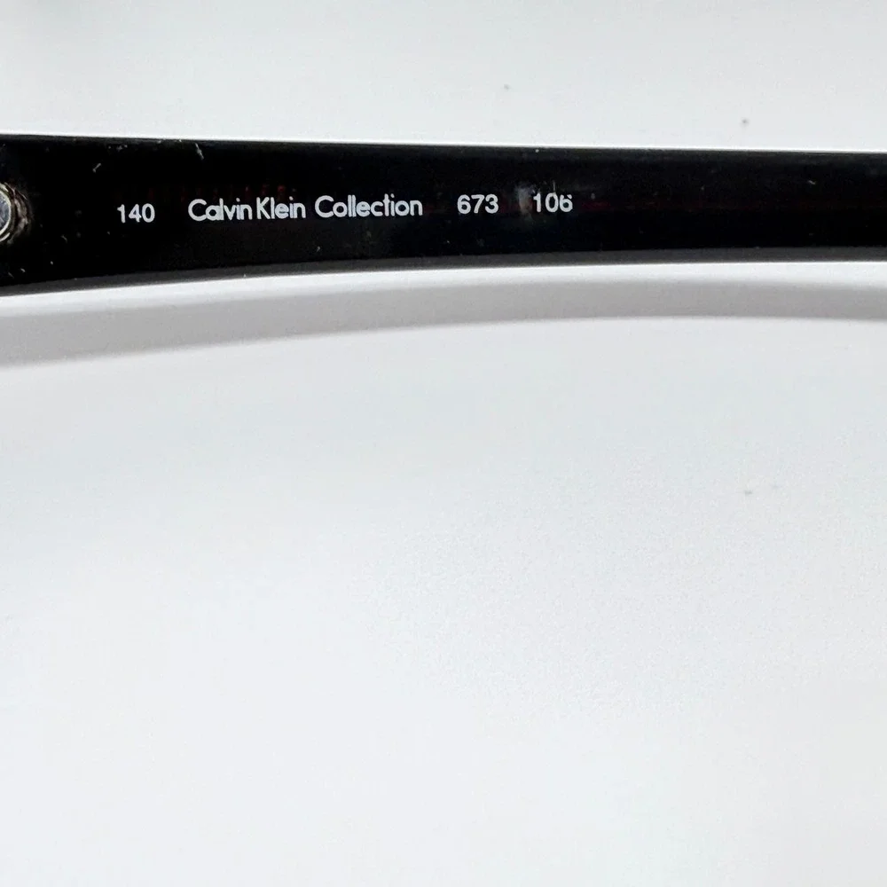 Calvin Klein Collection 673 Sunglasses Red Black Oval Frame Italy 52-15-140